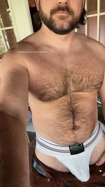 35 Gay, Big Bro Bulge